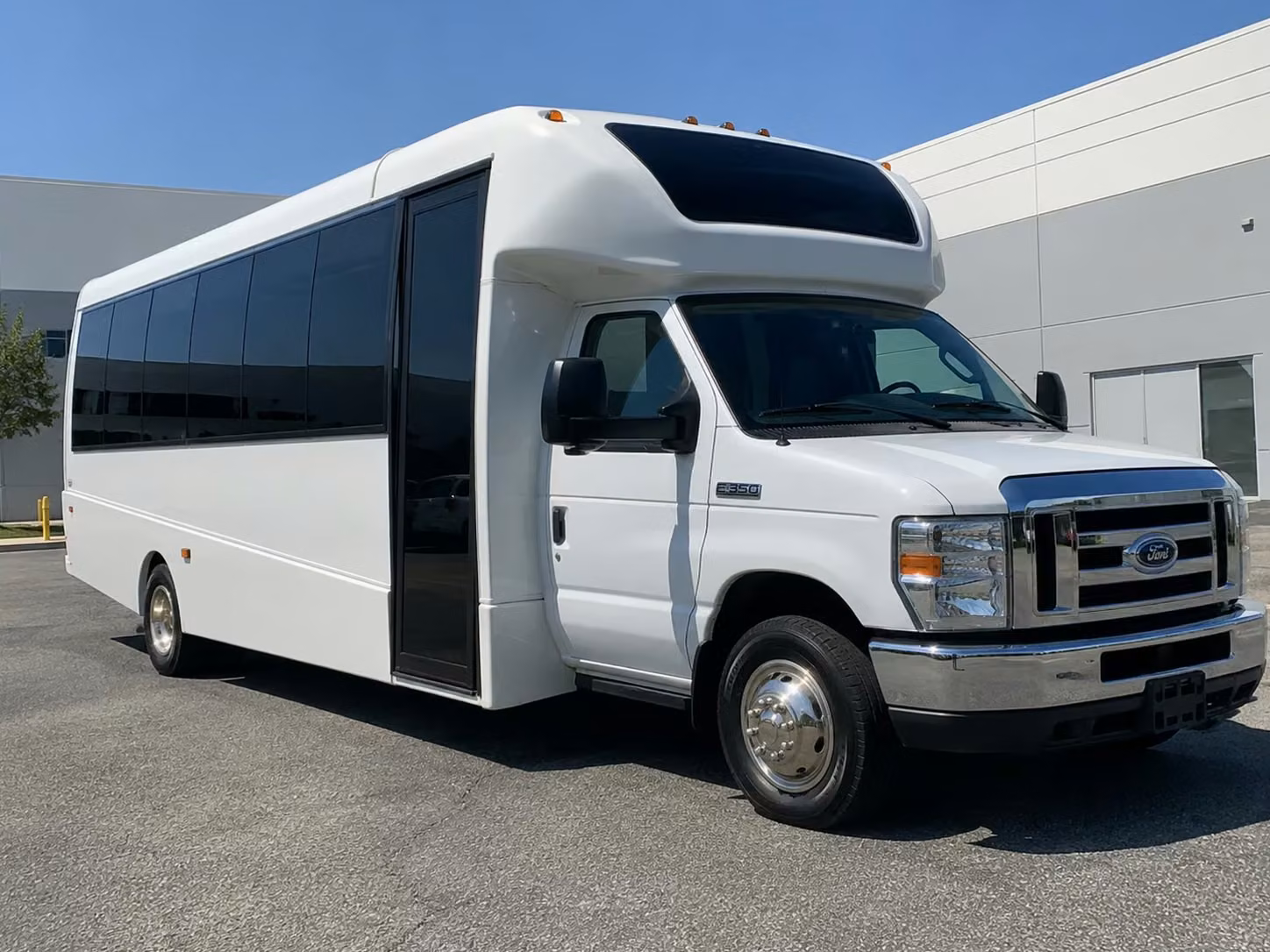 18 passenger minibus