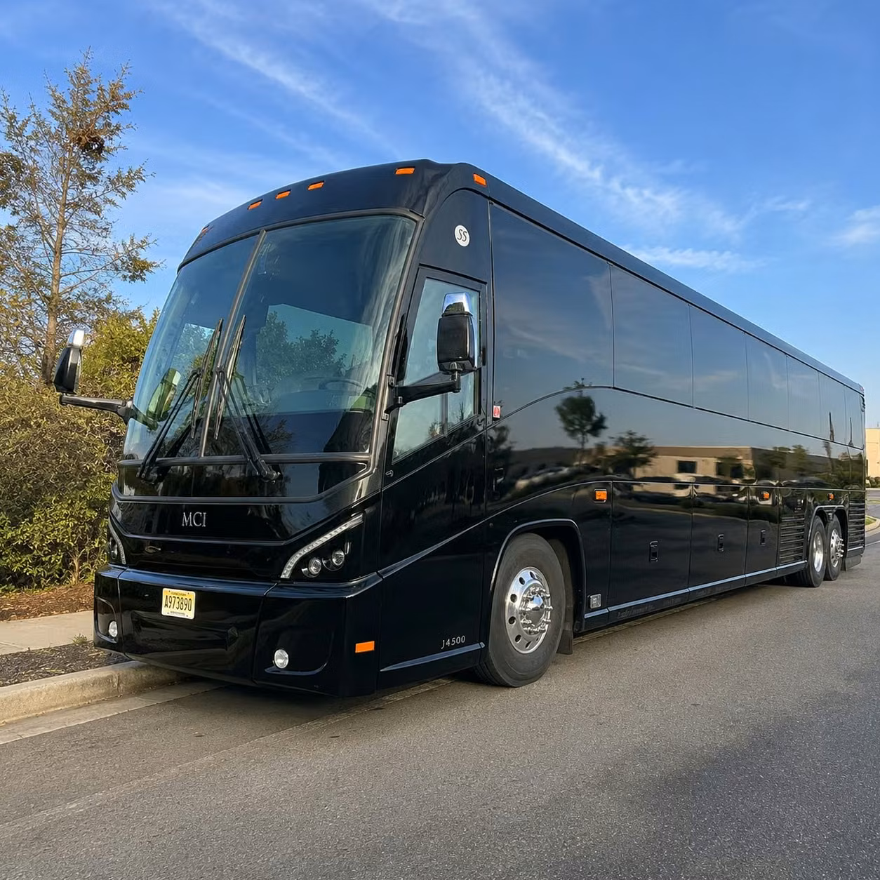 let busrentalpittsburgh com handle the logistics for pittsburgh construction crews and shift workers